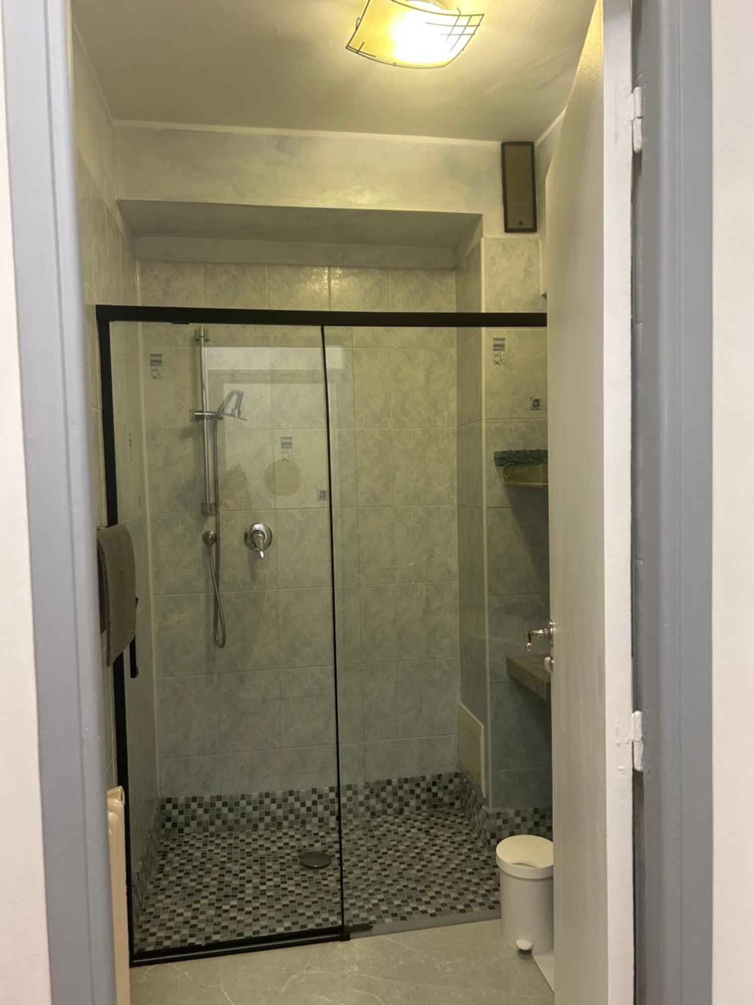 Location Saisonniere Apartment Menton Bagian luar foto